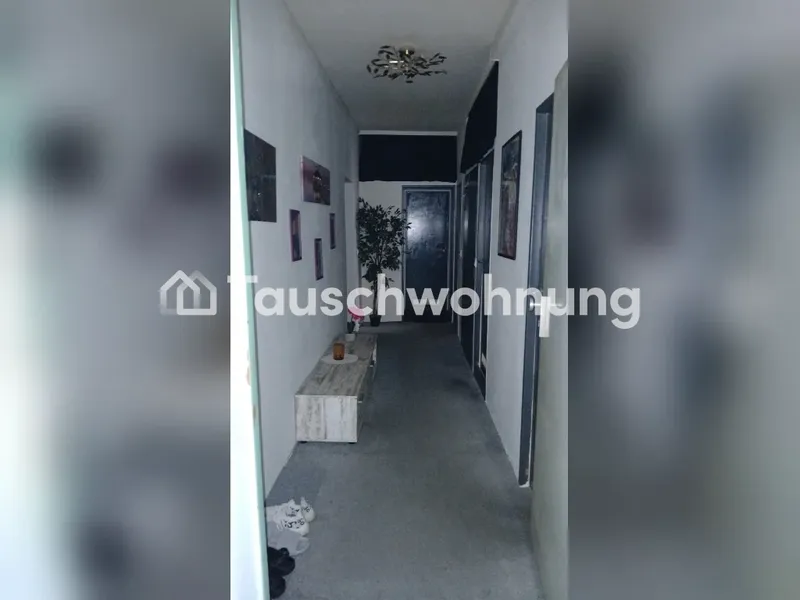 Tauschwohnung: Tausche 4 Zimmer gegen 2 Zimmer — photo 1